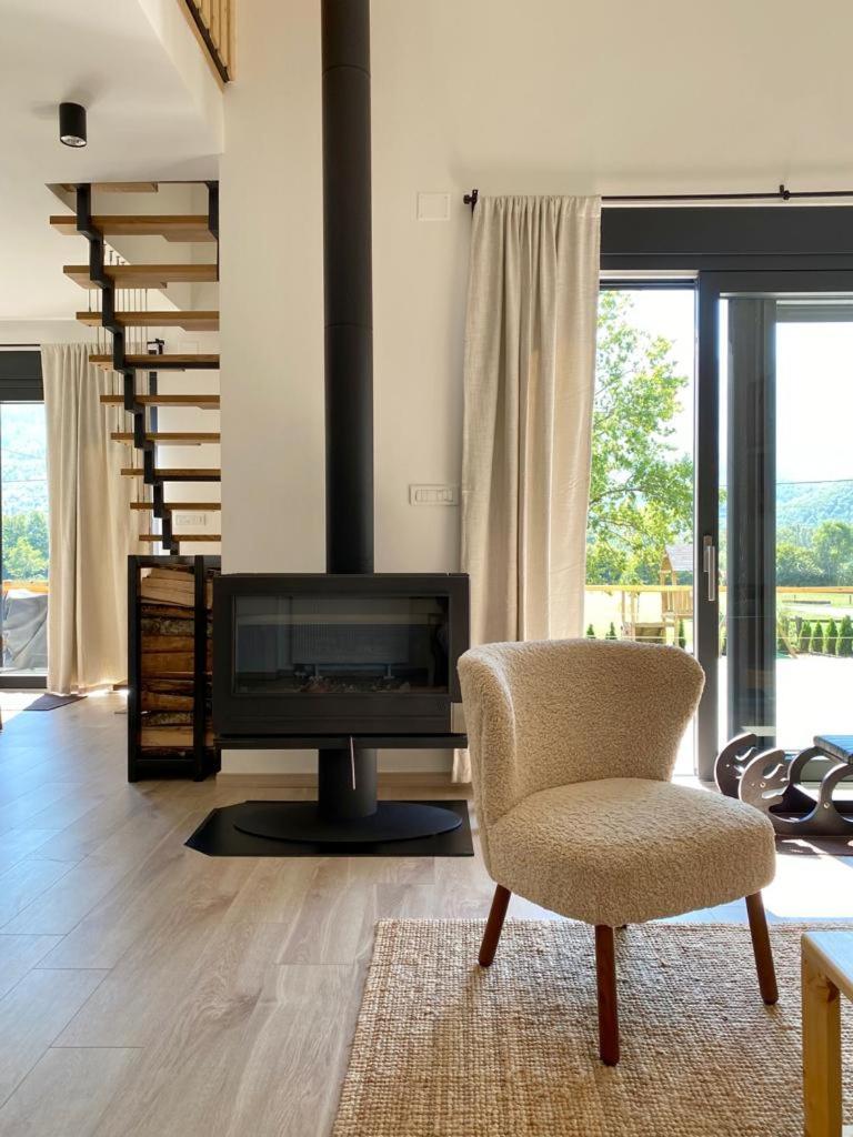 Brusane Oak Houseヴィラ エクステリア 写真