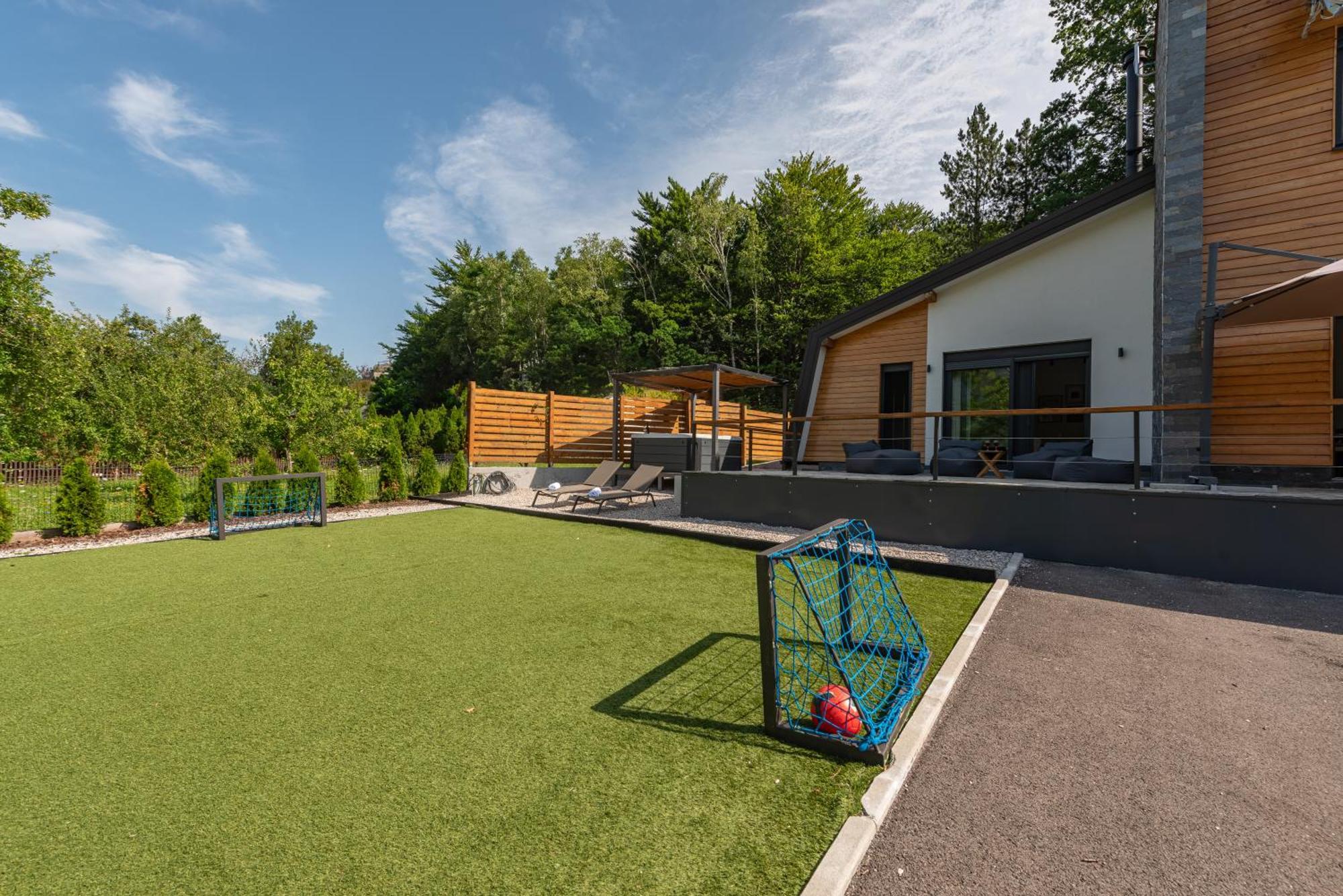Brusane Oak Houseヴィラ エクステリア 写真